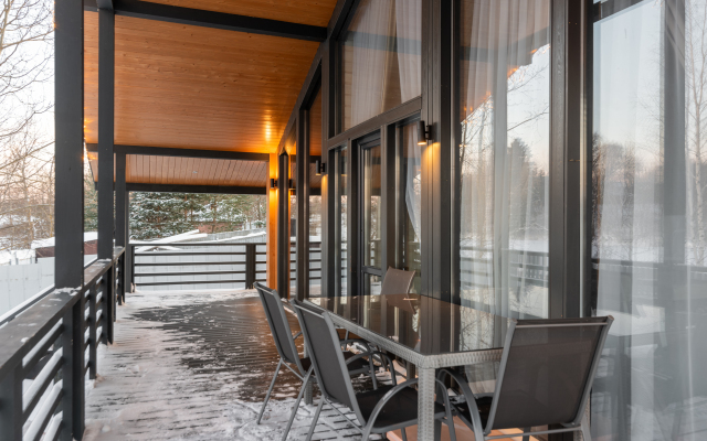 Гостевой дом LuckyHomeRent Домик у Озера 1