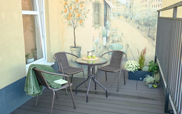 Квартира 2-х комнатная в тихом центре Калининграда с открытой террасой и видом на Кафедральный собор