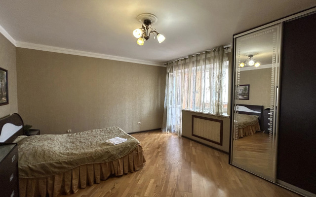 Dvushka Vozle Ufa-Areny I Tsentralnogo Rynka Flat