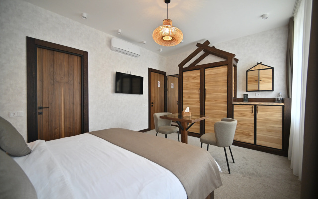 Отель Escapes Boutique Hotel & Restaurant