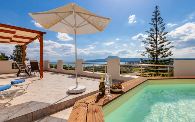 Вилла di Creta Heated Poo