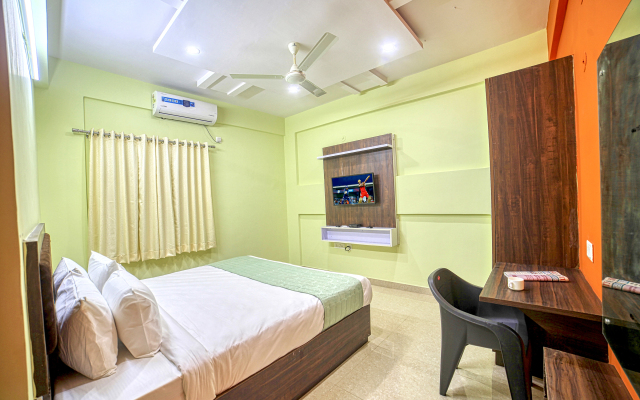 Red Key Bangalore Airport Hotel