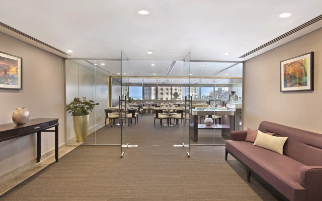 The Curve Hotel
