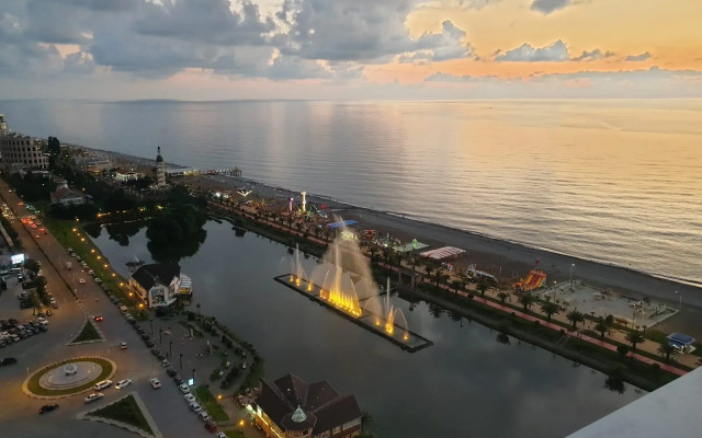 Апартаменты Oval Studio with Panoramic View