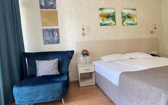 Liberty Fly Hotel Room 405 Apartments