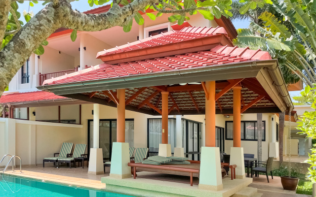 Laguna Cove S Tremya Spalniami Villa