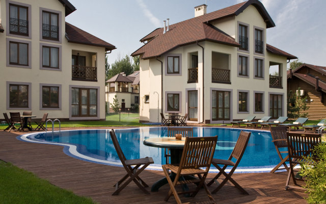 Vyisokiy Bereg Hotel