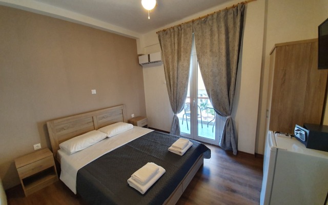 City Center Stylish Rooms Guest house