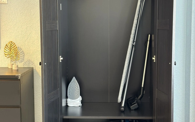 Квартира KRASROOM на Набережной Енисея