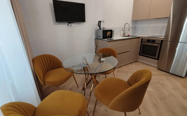 V Yevrope 74 Apartament