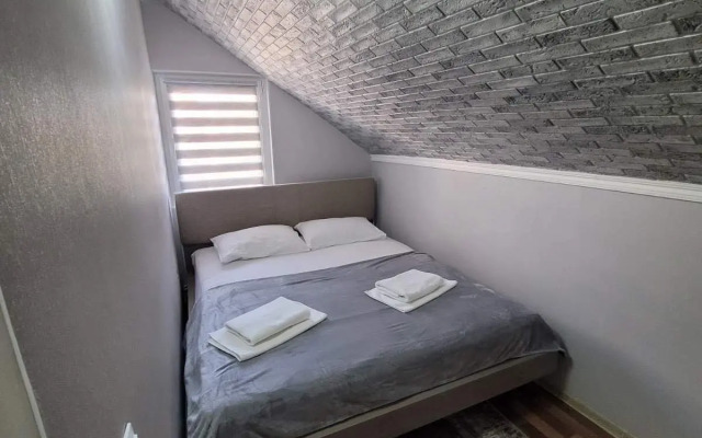 Апартаменты Двухуровневые апартаменты около музея ангелов