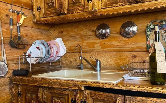 Masha I Medved Private House