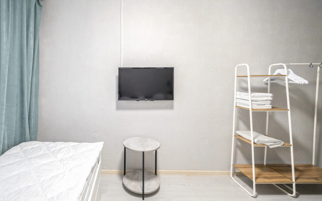 Studiya na Otkrytom shosse Apartments