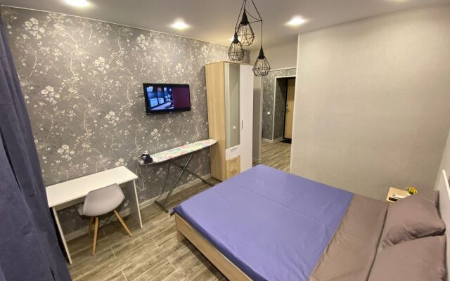 Na Ulitse Aleksandra Polina 1 Apartments