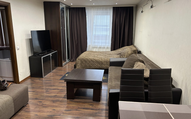 Квартира у метро с джакузи