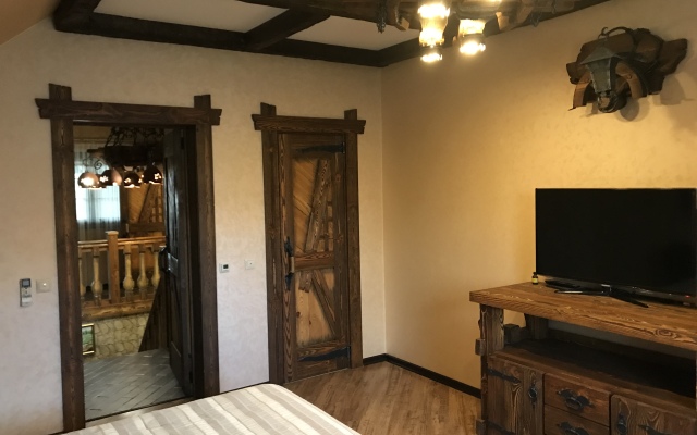 Lobnya Village Villa