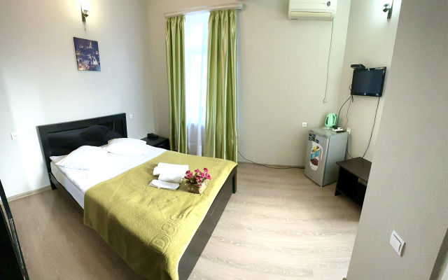 Qeroli old town Hotel