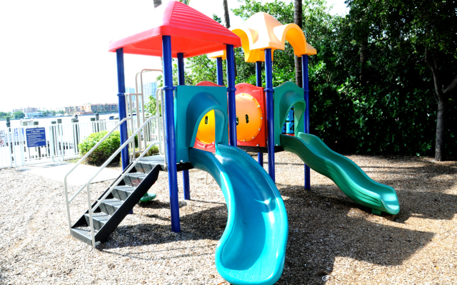Intracoastal Yacht Club Apart-Hotel