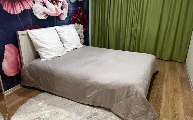 Na Ulitse Okulova 18 Flat