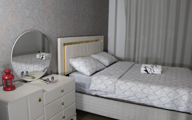 Отель Solo Suites