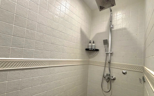 Roskoshnaya S Krasivym Vidom Ot Rentap Flat