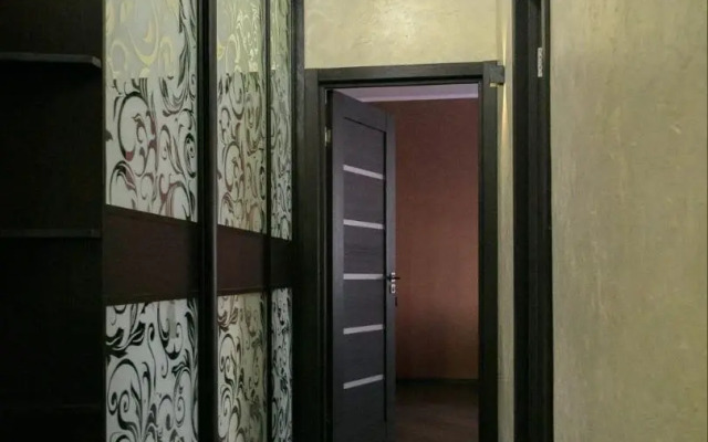 Na Ulitse Rogozhnikova 13 Apartments