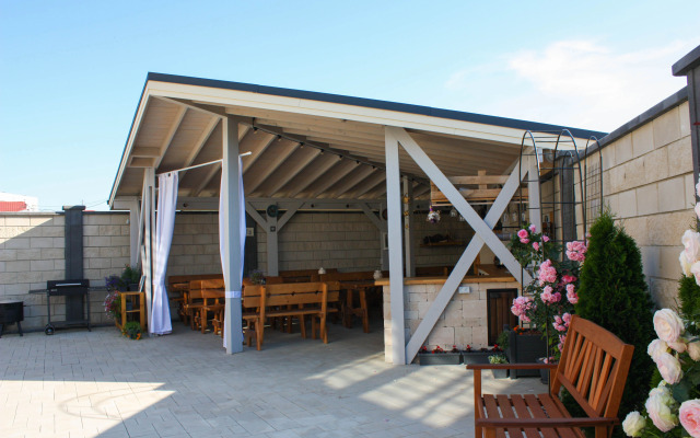 Treugolnik Guest house