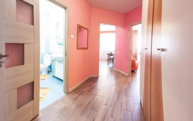 Апартаменты Хом-Сити на Фабричной 9 (116)