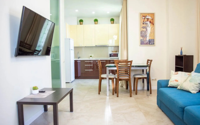 Na Tavricheskoy 7k3 Apartments