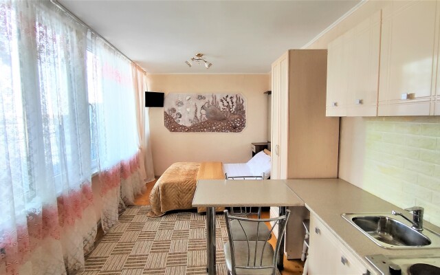 Studiya S Dvorikom V Plyazhnoy Zone Flat