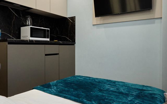 V Zhk Rezident s Balkonom Apartment