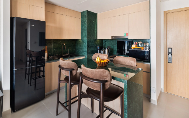 Luxurious View at Dubai Creek Harbour, Apartments