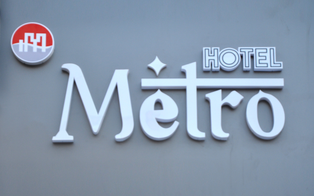 Metro Hotel