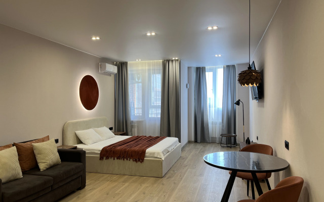 Квартира Дизайнерская Студия Напротив Роял Парка