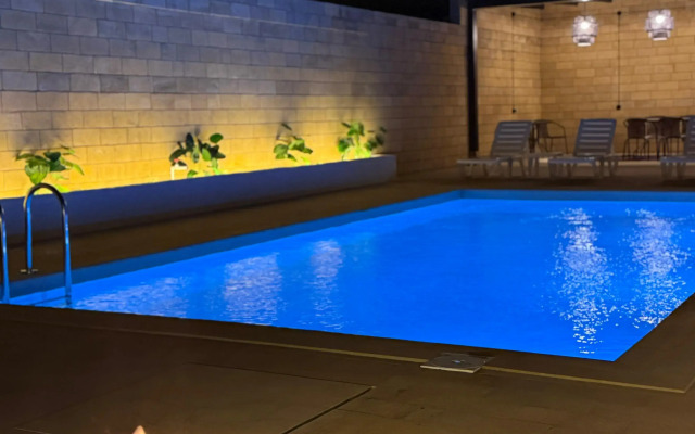 Гостевой дом с подогреваемым бассейном и зоной барбекю