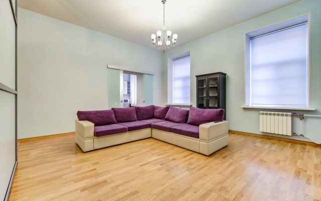 Апартаменты Просторные Апартаменты на  Караванной 5