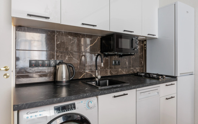 Апартаменты Трехкомнатные у Площади Восстания 10 гостей