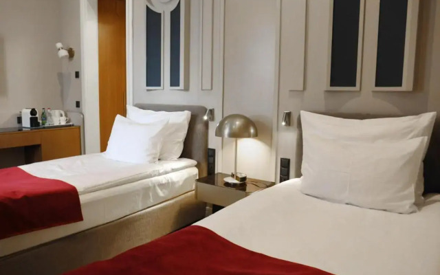 Moselle Armenia Hotel