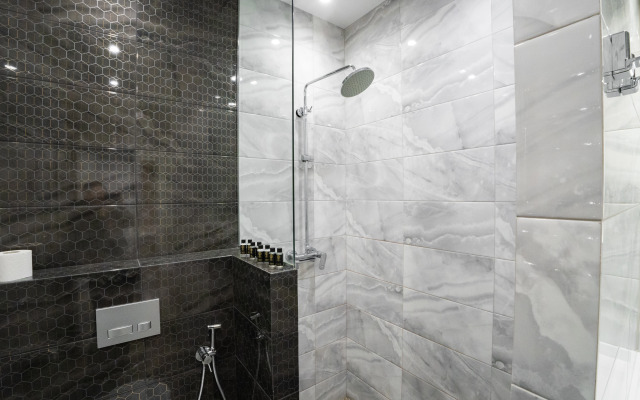 Апартаменты двухкомнатные с видом на море и город