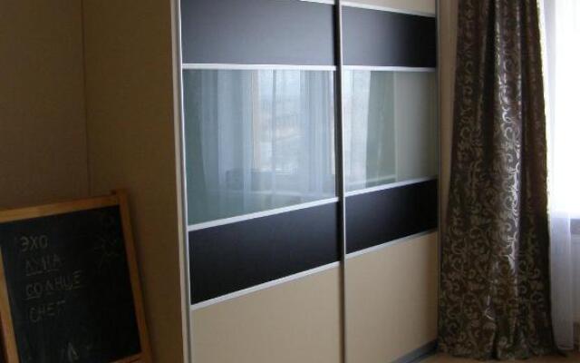 Na Komendantskom Prospekte 51 Flat