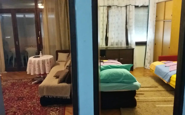 Апартаменты Vuka Karadžića