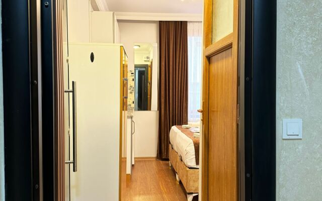 Tavra Hotel