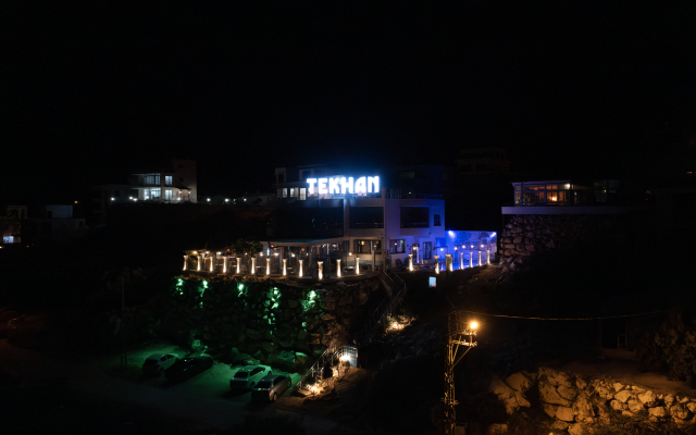 TEK HAN KUMKUYU Hotel
