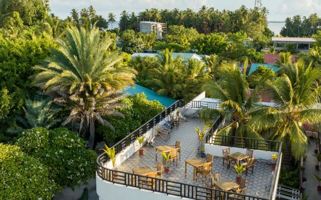 Kamadhoo Inn Guest House