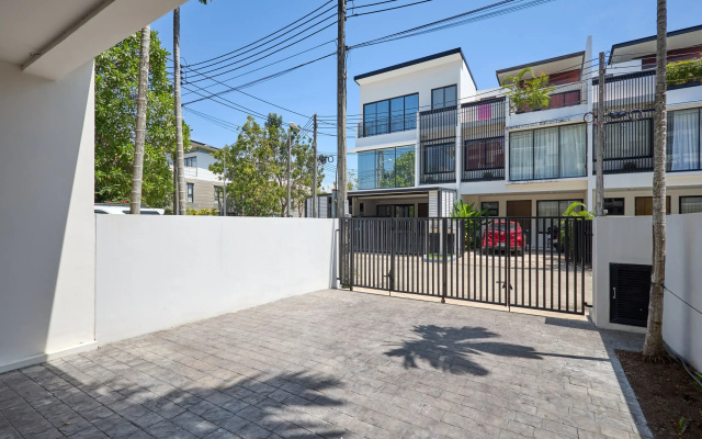 Апартаменты Townhouse Laguna Park 65/124