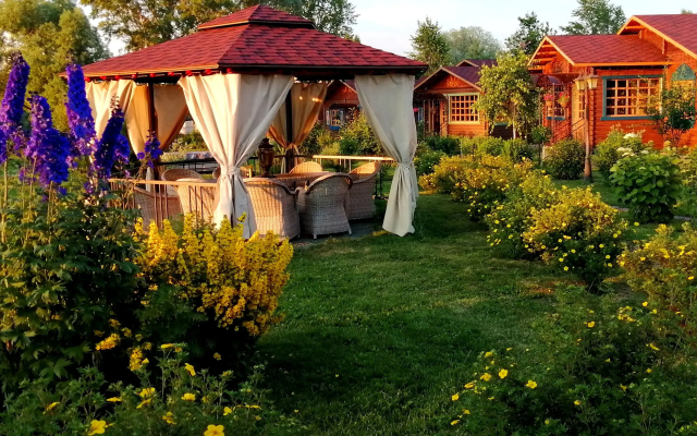 Гостевой дом Дивный Дворик - Park & Spa
