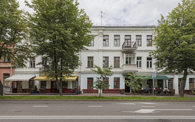 Flat Dvukhurovnevaya V Tsentre Goroda