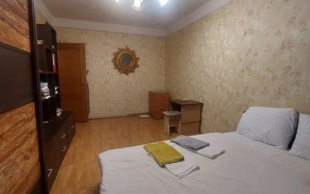 Квартира на Серебристом бульваре 9/1