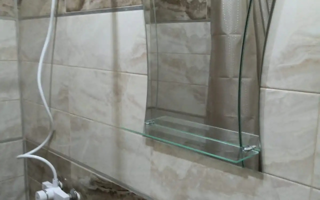 Malenkij S Parkovkoy I Vsemi Udobstvam Guest House