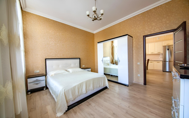 Апартаменты Двухкомнатные в Центре